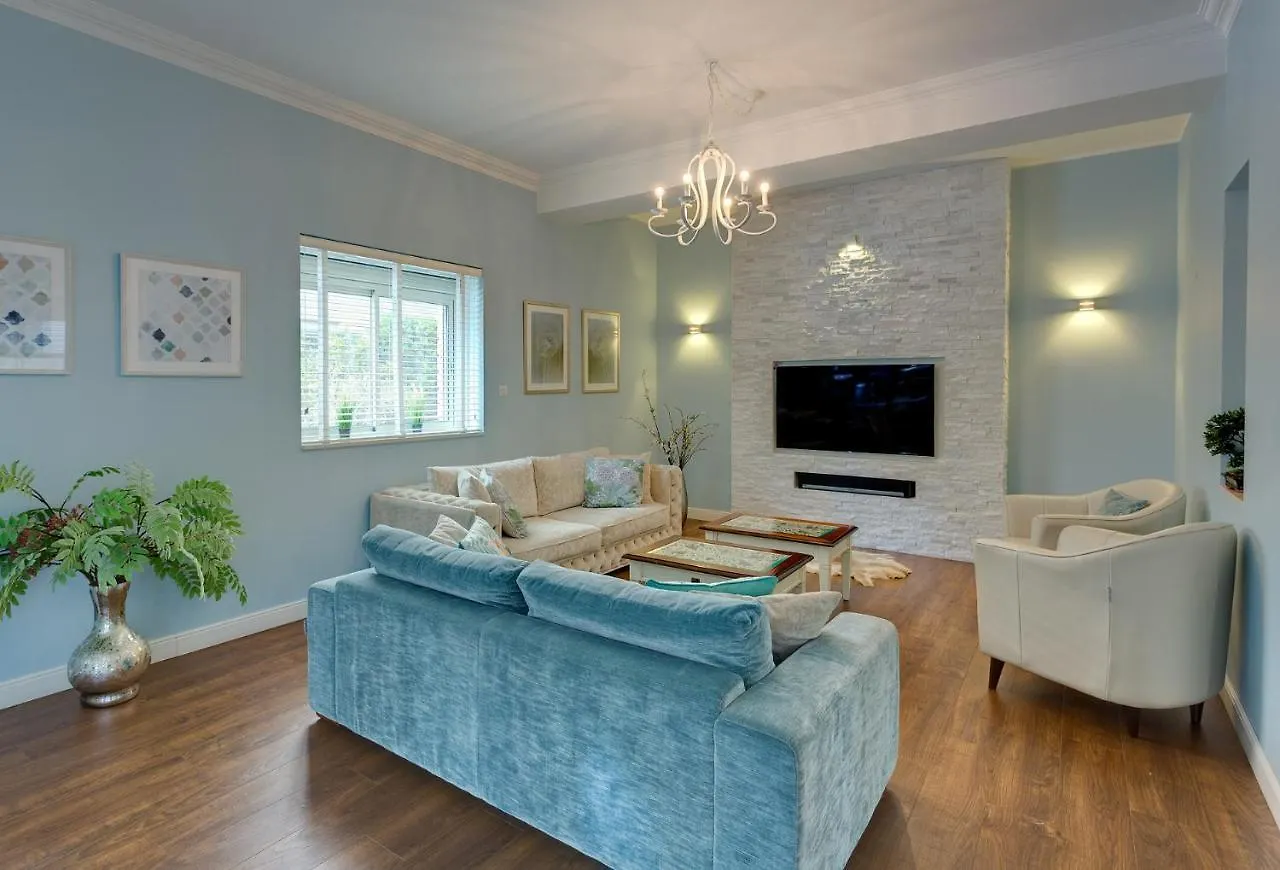 Luxury Apartment Tigne Point With Pool Sliema