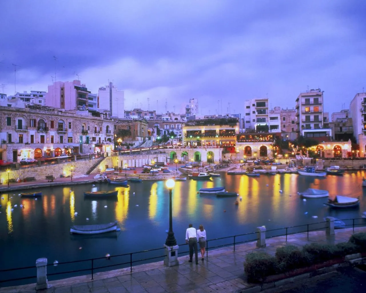 Luxury Apartment Tigne Point With Pool Sliema